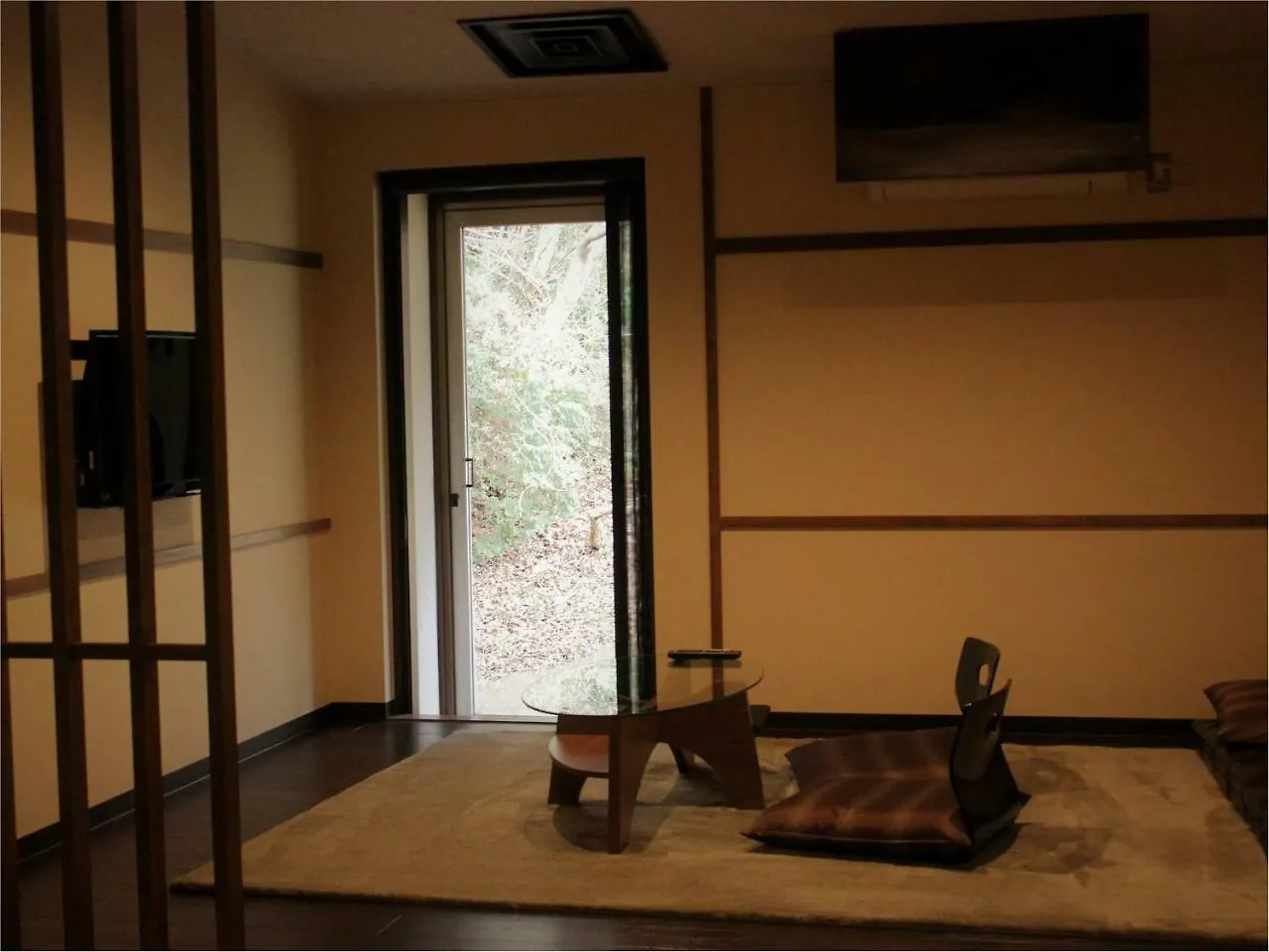 Hotel Hakone Ashinoko Toranoyu 3*,